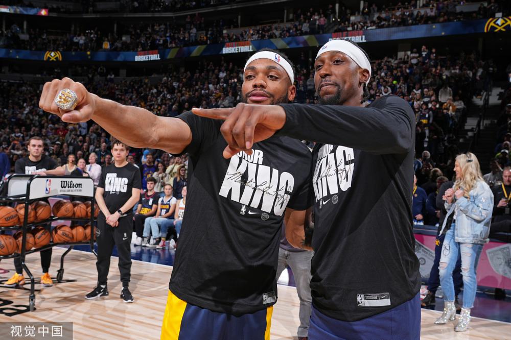 在這場競爭 在這場競爭